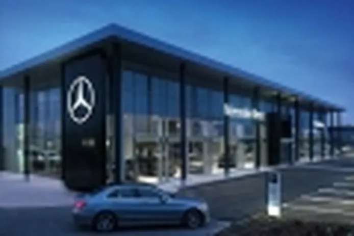 Mercedes transformará los concesionarios tradicionales en agencias en 2023