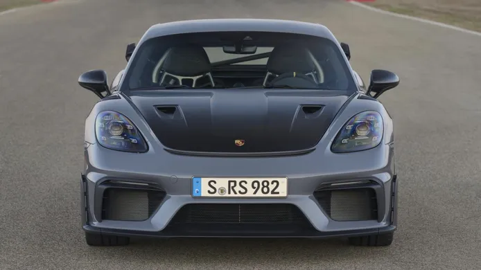 Debuta el exclusivo Porsche 718 Cayman GT4 RS, una auténtica bestia en su categoría