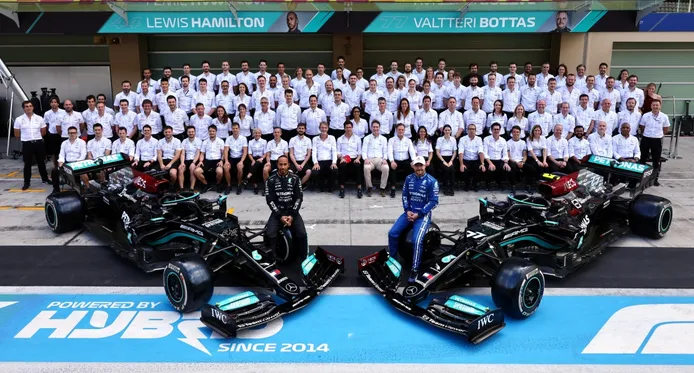 ¿Se ha enterado Mercedes de que es octocampeón de constructores?