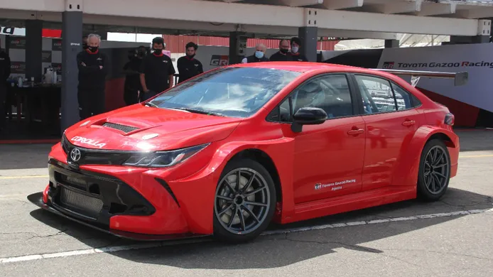 'Pechito' López participa en el primer test del Toyota Corolla TCR