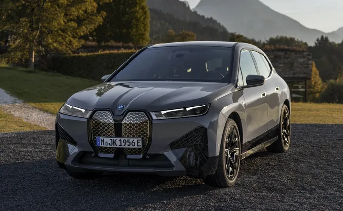 BMW iX M60, debuta el SUV eléctrico de Múnich más rápido que el X5 M