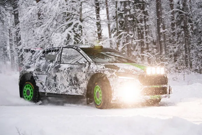 El nuevo Skoda Fabia Rally2 completa un nuevo test sobre nieve