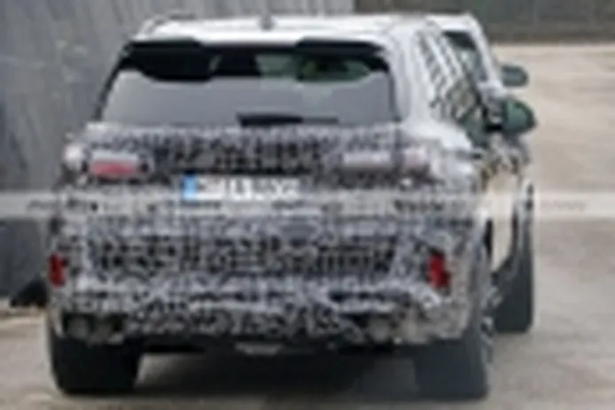 Prototipos del BMW X5 M Competition LCI 2023 muestran su nueva imagen en fotos espía