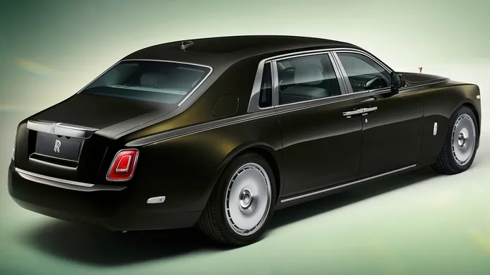Rolls-Royce Phantom 2023 - posterior