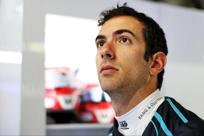 Oficial: Nicholas Latifi no continuará en Williams en la temporada 2023