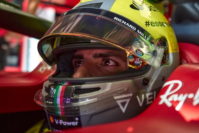 Carlos Sainz busca frenar a Max Verstappen en equipo: «No tenerme ahí arriba fue perjudicial»