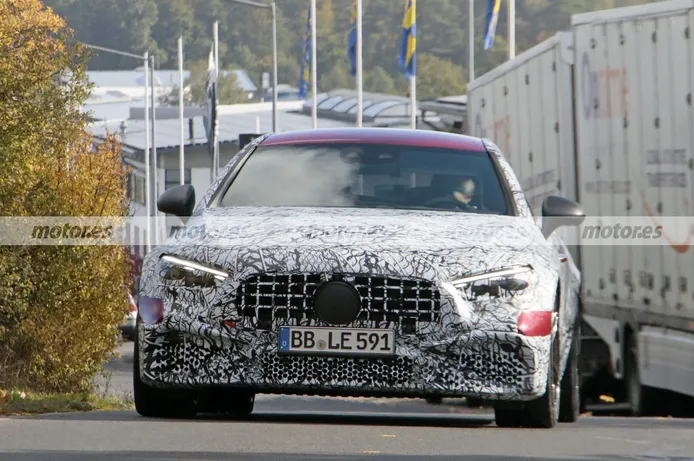 El nuevo Mercedes-AMG CLE 63 S E Performance Coupé, cazado en sus primeras pruebas