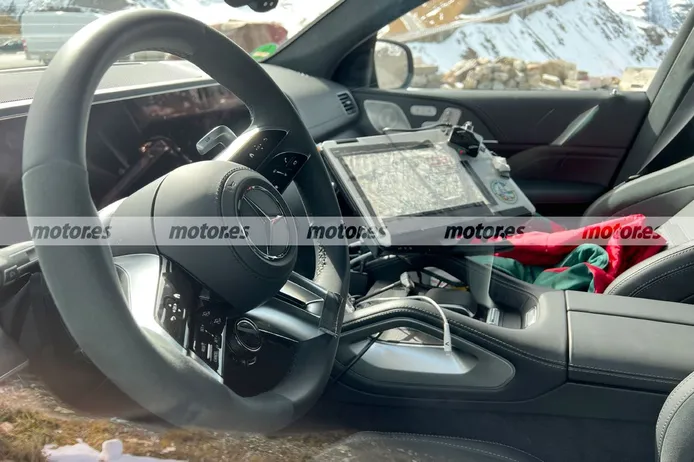 Fotos espía Mercedes-AMG GLE 53 Facelift 2023 - interior