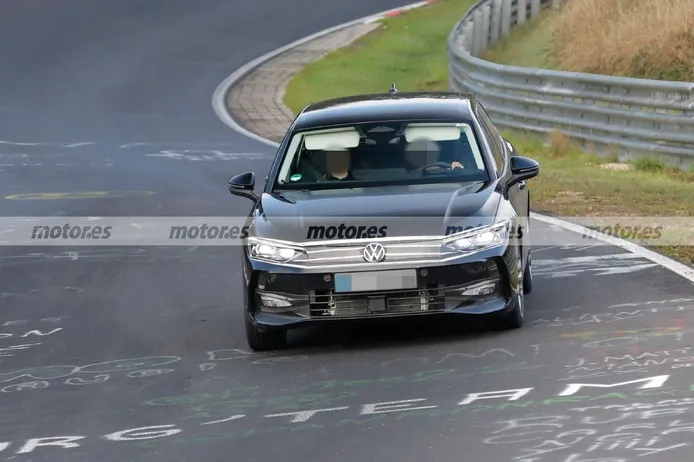El nuevo Volkswagen Passat eHybrid mide su rendimiento en Nürburgring 
