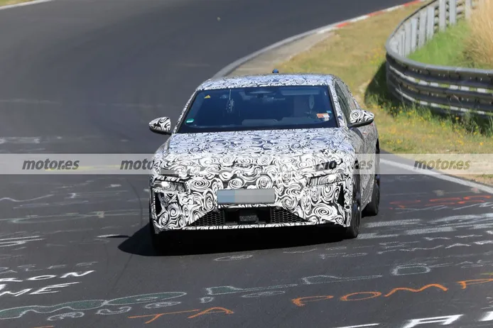 El nuevo Audi A6 Sportback e-tron vuelve a dejarse ver en nuevas pruebas en Nürburgring 