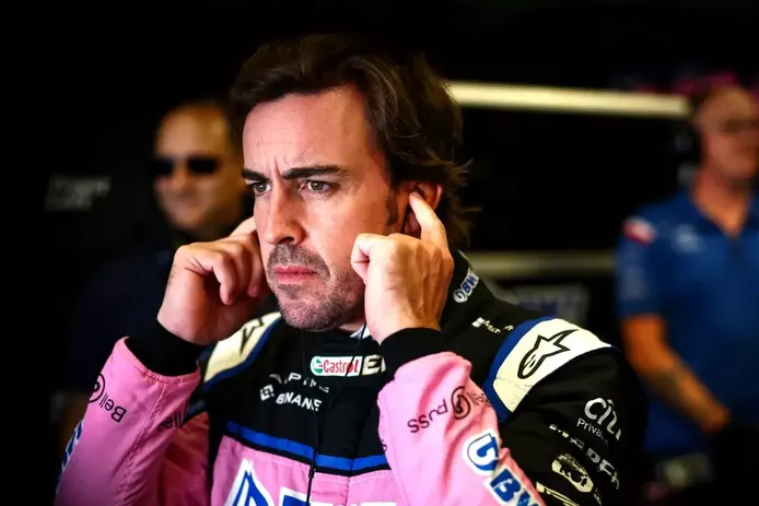 Laurent Rossi: «Con el coche nuevo había mucho trabajo y Fernando Alonso no es de los que le gusta hacer simulador»