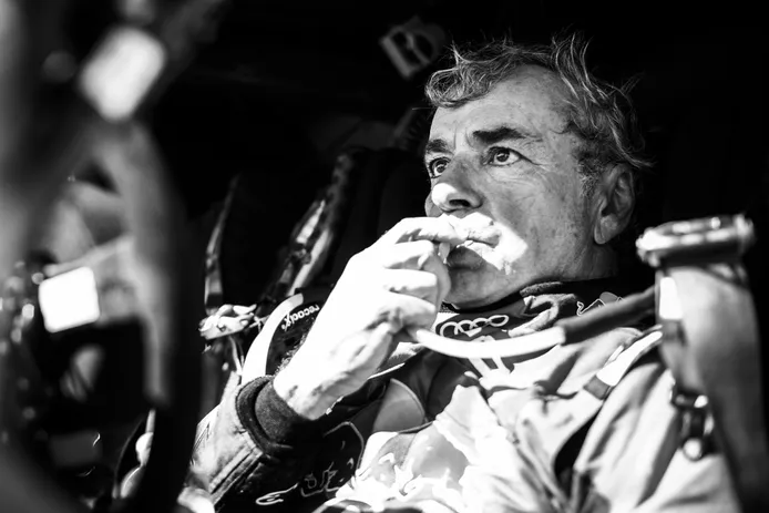 Carlos Sainz sucumbe a la dureza del Dakar y no cumple con el recorrido de la sexta etapa
