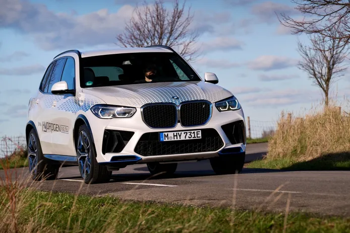 BMW comienza las pruebas de sus X5 de hidrógeno, una tecnología aún en el aire