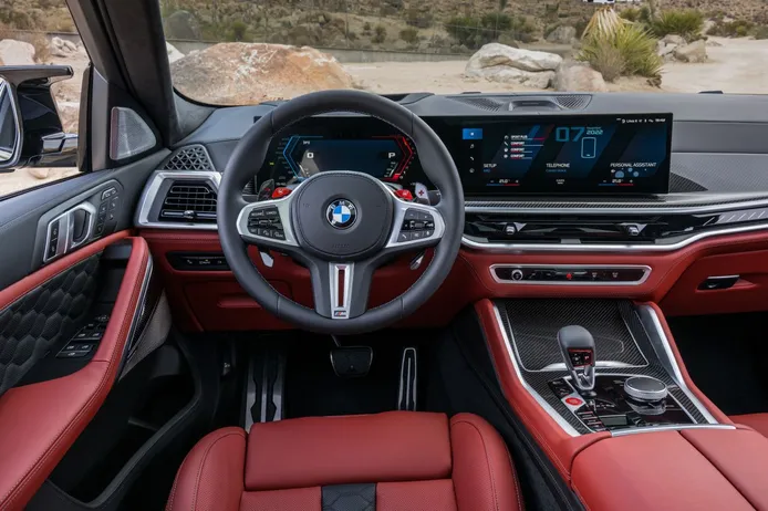 BMW X5 M Competition y X6 M Competition 2023 - interior