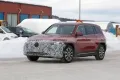 El Mercedes EQB Facelift se deja ver en sus primeras pruebas, un lavado de cara antes de tiempo