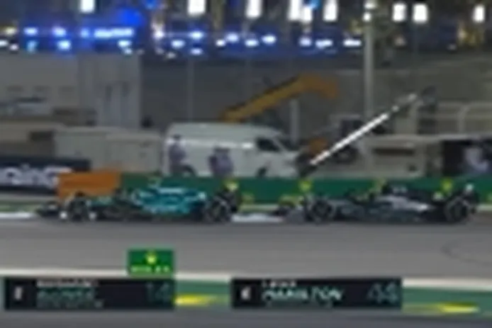 ¿Será el adelantamiento del año? Así valoran Fernando Alonso y Lewis Hamilton su duelo en Bahréin