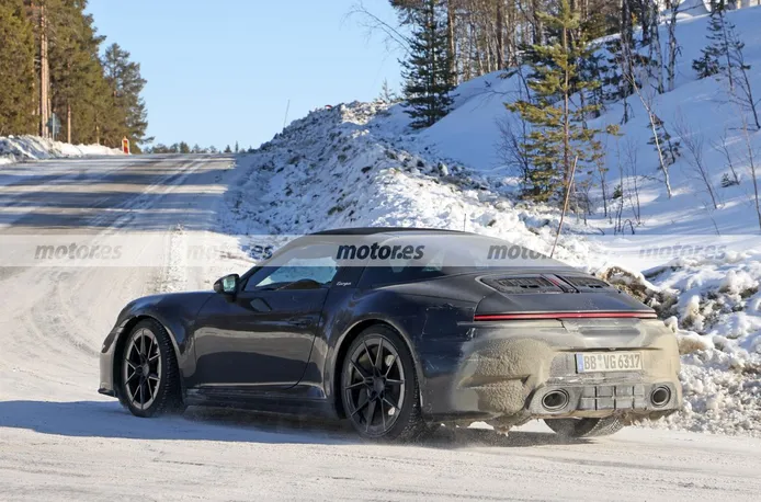 2024 Porsche 911 Targa Facelift Spionagefoto