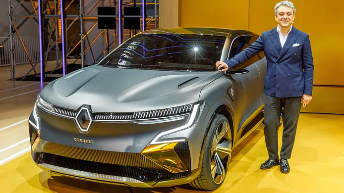 Renault avisa a los defensores del coche térmico: «Nadie desarrolla ya nuevos motores de combustión en Europa»