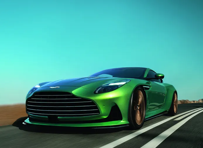 Debuta el nuevo Aston Martin DB12, un superdeportivo que redefine el concepto GT rozando unos brutales 700 CV