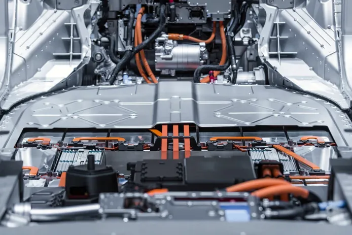La nueva batería LFP de Gotion llega en 2024, tiene carga ultrarrápida, 1.000 km de autonomía y es para toda la vida 