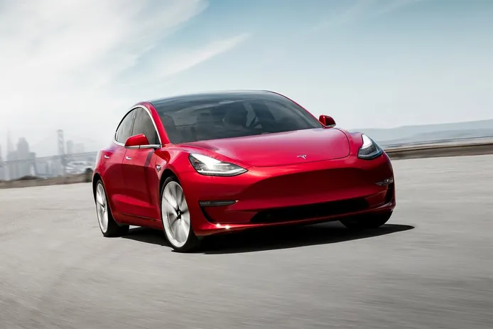 Conduce un Tesla Model 3 durante 250.000 kilómetros en 5 años y revela cómo se ha visto afectada su batería
