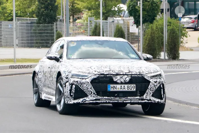 El futuro Audi RS 7 reaparece cerca de Nürburgring, una berlina PHEV de 700 CV con interesantes detalles de producción