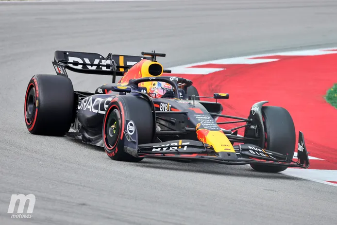 Max Verstappen se lleva la pole en una clasificación con sorpresas y Carlos Sainz logra un gran resultado
