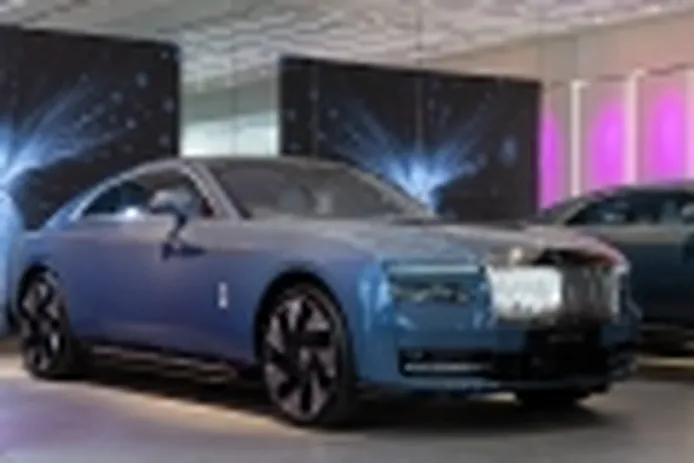 Rolls-Royce impide que el Spectre acabe en los concesionarios de segunda mano, la marca británica copia la lista negra de Ferrari
