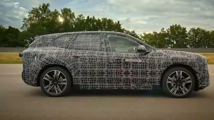 El primer modelo con genes del BMW Vision Neue Klasse será un SUV, ¿el rumoreado X4 eléctrico tras esta filtración?