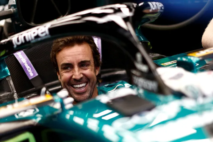 Mike Krack: Fernando Alonso está obligando a la F1 a cambiar su mentalidad sobre la edad de los pilotos