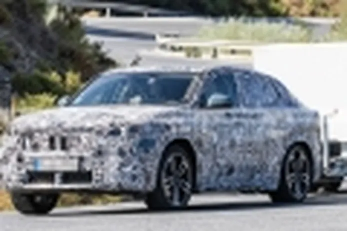 El nuevo BMW iX2 afronta las más exigentes pruebas de su desarrollo, el SUV coupé eléctrico perfecciona sus cualidades técnicas