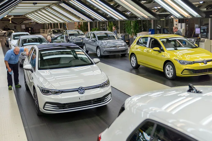 La última hora en Volkswagen, los daños de la DANA en Eslovenia reducen la producción de los Golf y Tiguan, la normalidad tardará en volver