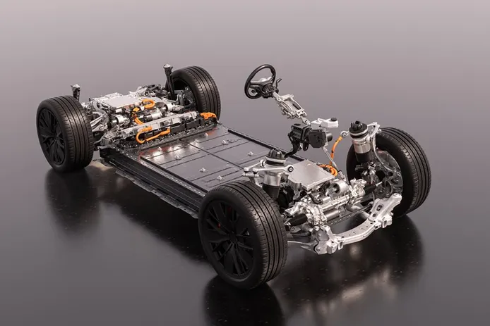 porsche-macan-202399178-1702544696_2.jpg