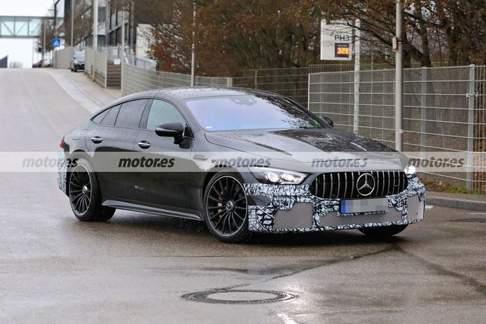 Foto espía Mercedes-AMG GT 73 e 4MATIC Berlina 2022 - exterior