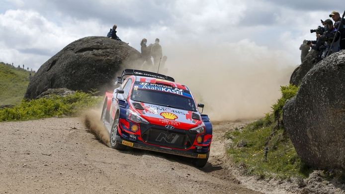 Elfyn Evans no falla y conquista el Rally de Portugal con suficiencia