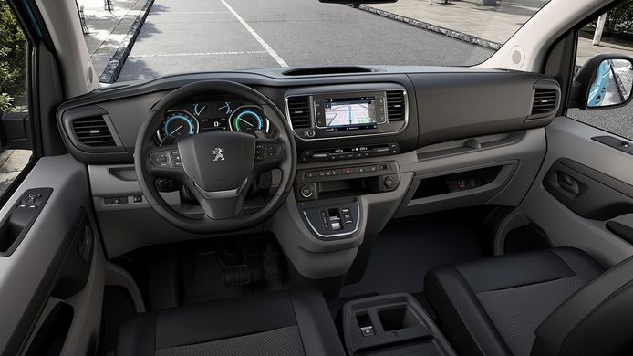 Peugeot e-Expert Hydrogen - interior