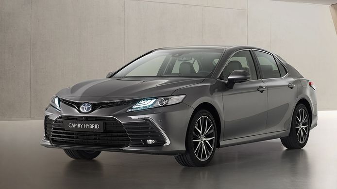 Toyota Camry 2021