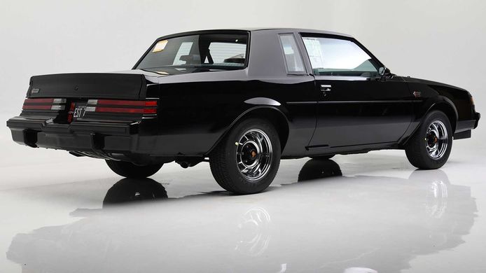 Buick Grand National - posterior