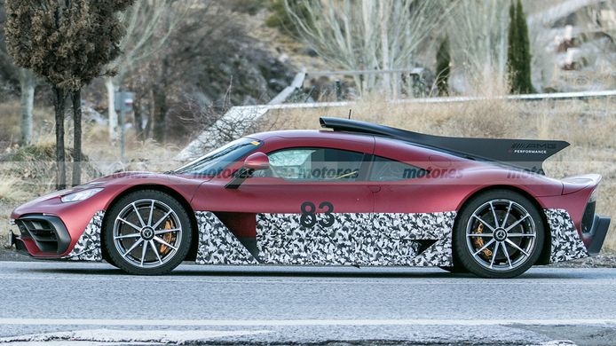 Mercedes-AMG ONE - foto espía lateral