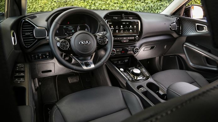 KIA e-Soul - interior