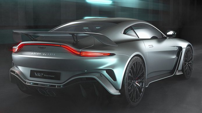 Aston Martin V12 Vantage 2022 - posterior