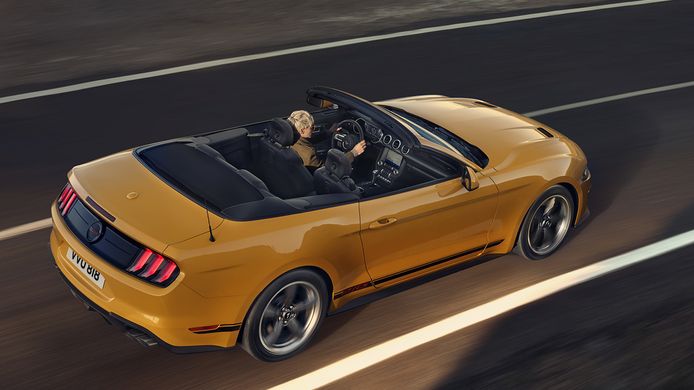 Ford Mustang California Special 2022 - posterior