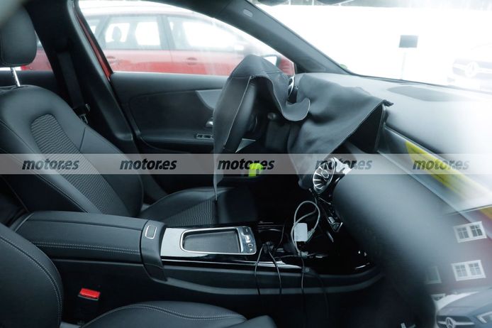 Fotos espía Mercedes Clase A Facelift 2022 con interior