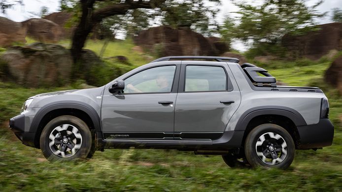 Renault Duster Oroch 2023 - lateral