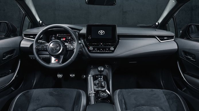 Toyota GR Corolla - interior
