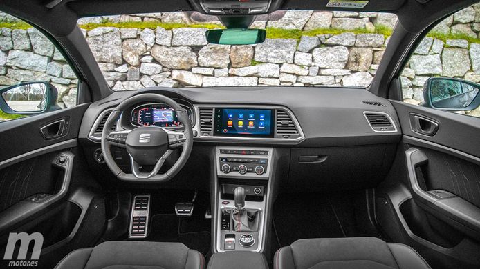 SEAT Ateca 2023 - interior