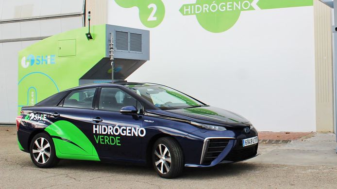 Toyota Mira in a hydrogen