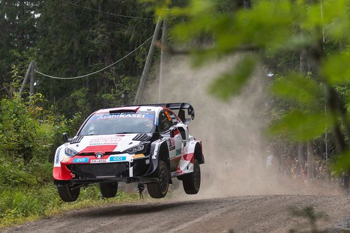 Ott Tänak se hace fuerte y conquista el triunfo en el Rally de Finlandia