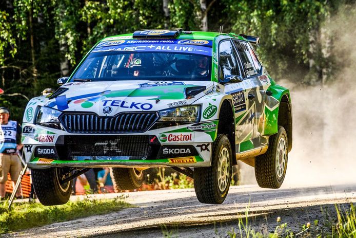 Teemu Suninen pierde el triunfo en la categoría WRC2 del Rally de Finlandia