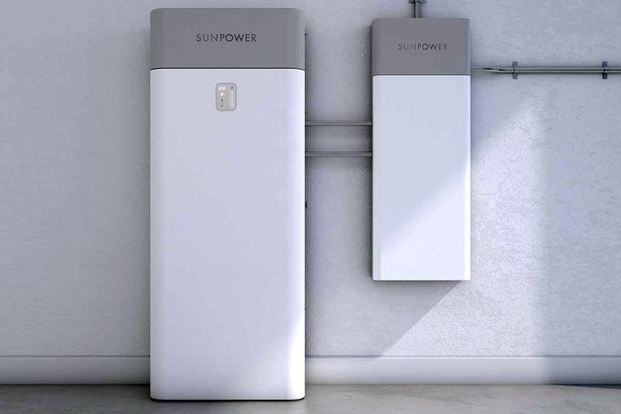 The Sunpower battery (13-52 kWh) will make you forget about the light
